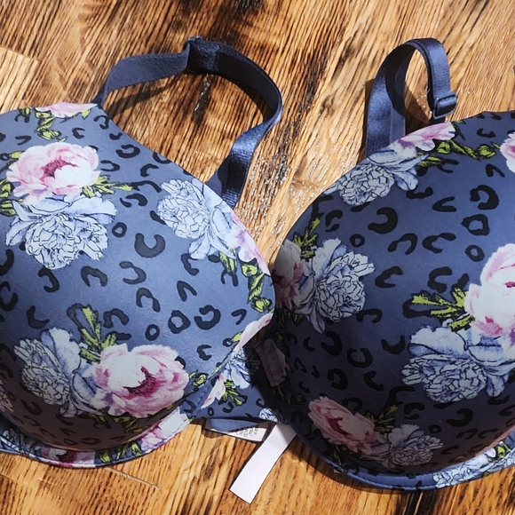 Stylish Women's Intimates Set - Blue, Red, Pink - Picture 12 of 14